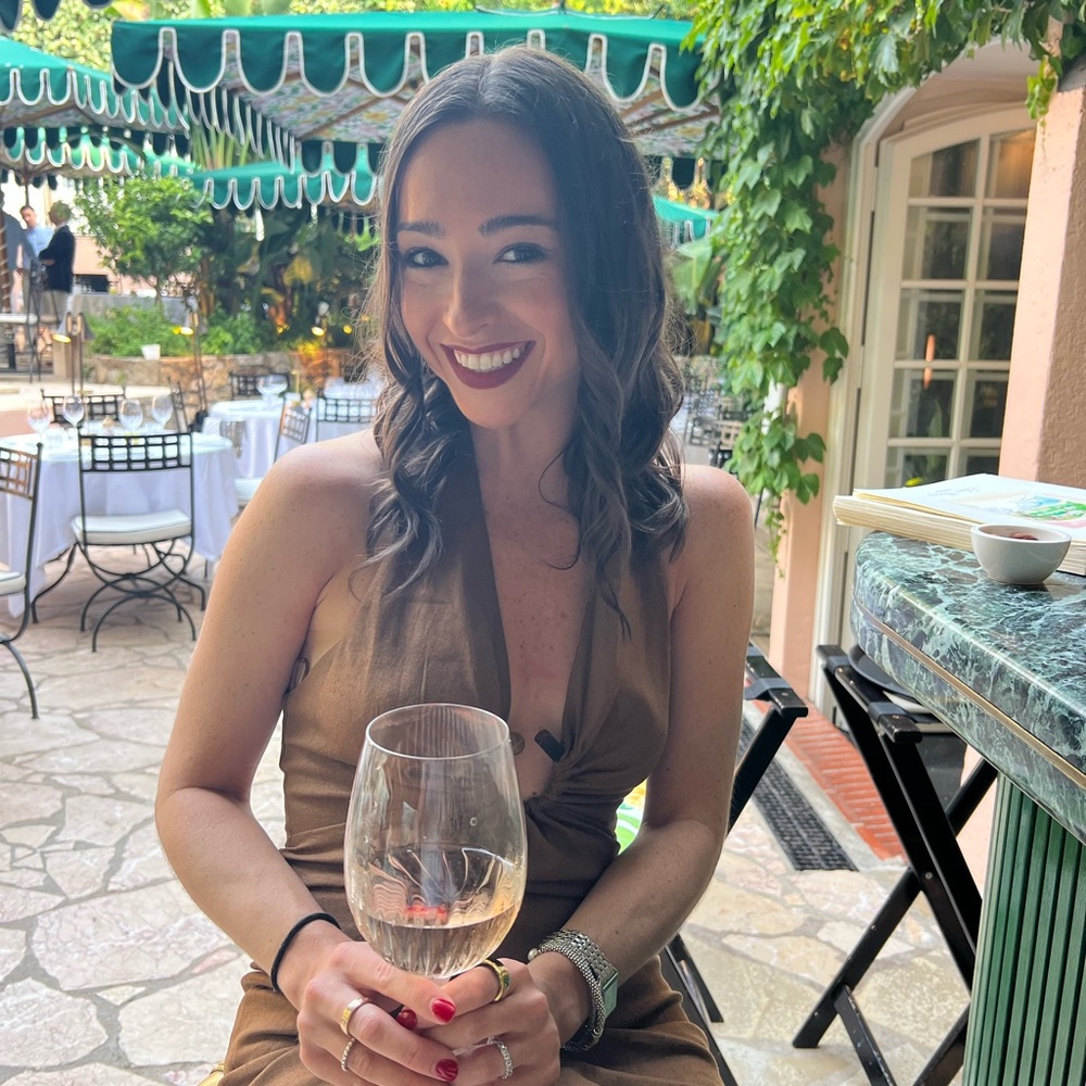 Meet your Posher, Jennifer